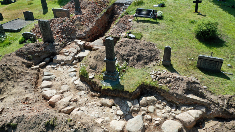 Sveriges första tegelkyrka kan ha legat i Dalsland