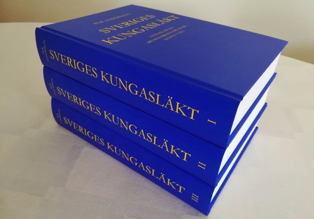 Bokverket "Sveriges kungasläkt" i tre band.