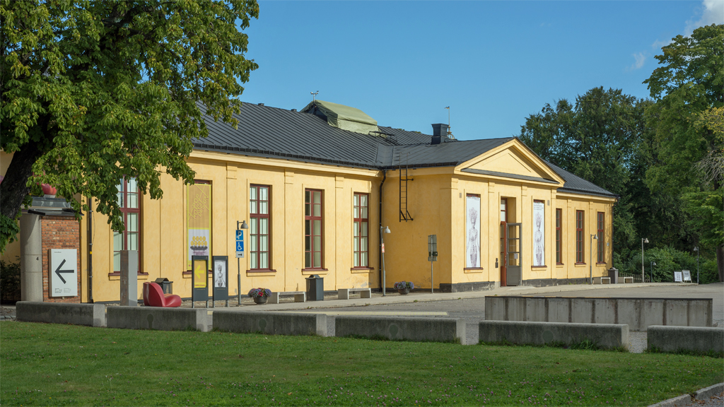 Utställningsbyggnaden på ArkDes. Foto: Arild Vågen (Wikimedia Commons CC BY-SA 3.0)