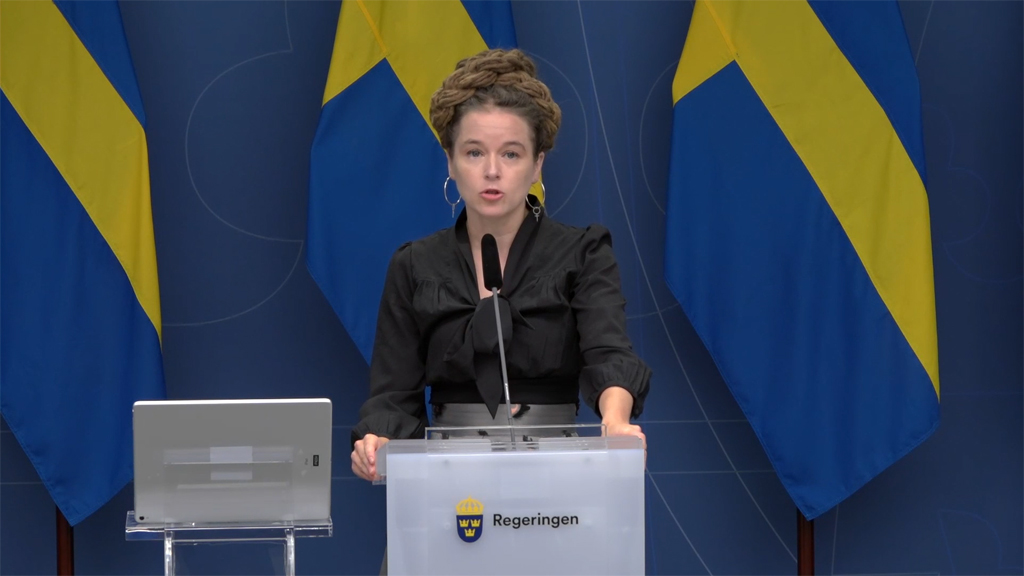 Kulturminister Amanda Linds pressträff om budgeten.