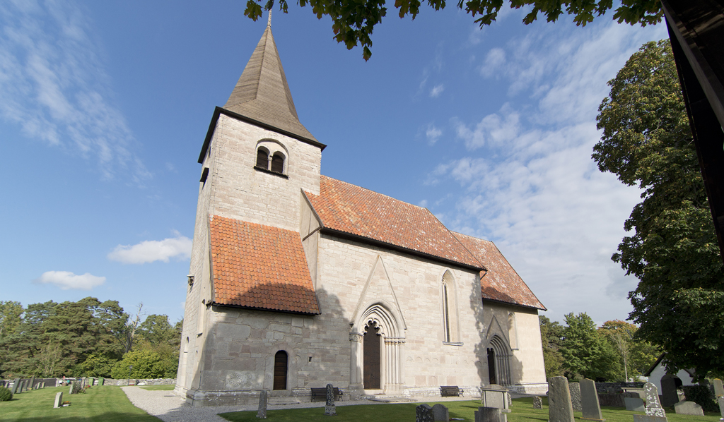 Bro kyrka. Foto: Arkland (Wikimedia Commons CC-BY-SA-3.0)